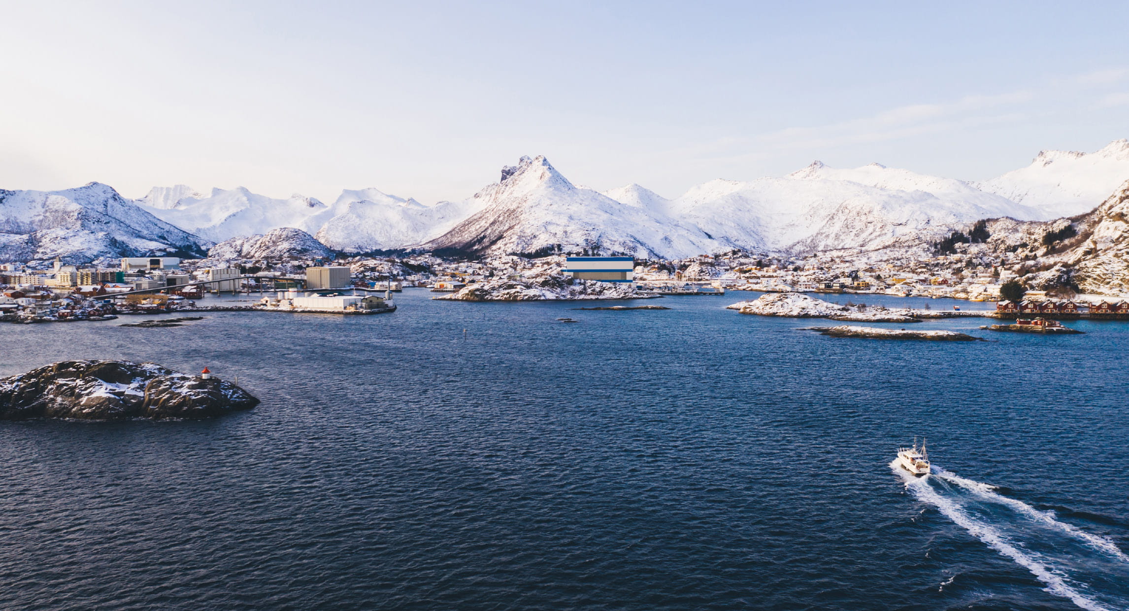 Designated as Norway’s official vaccine distributor, our vaccine cold chain logistics ensured on-time delivery to over 350 vaccination sites